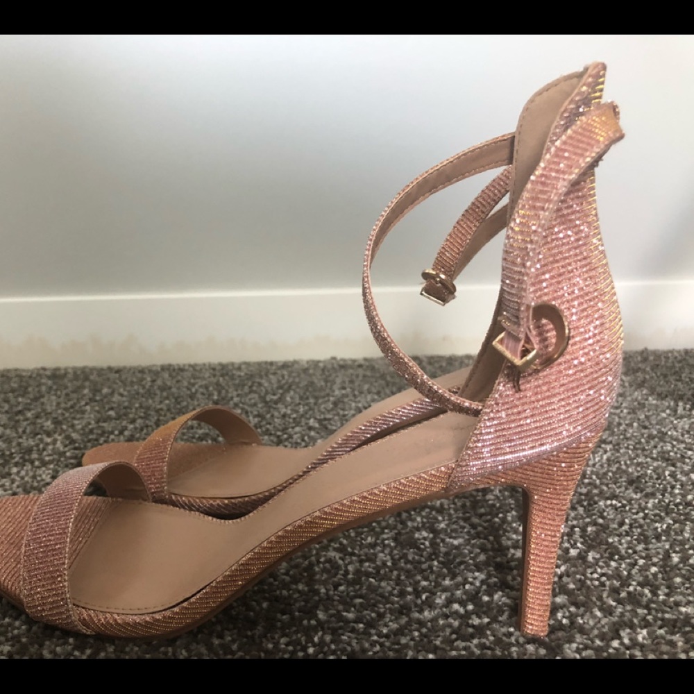 Brand new Heels